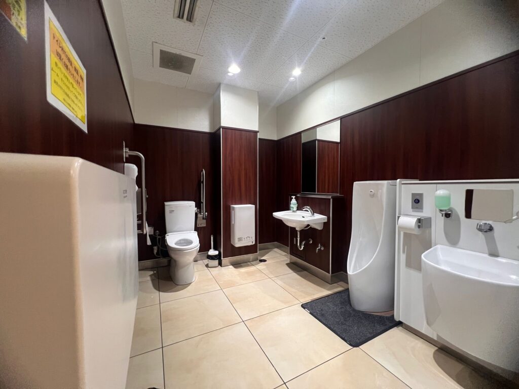 多目的トイレ内