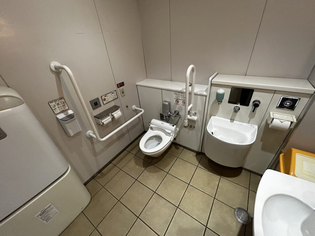 オストメイトにも対応しているトイレ