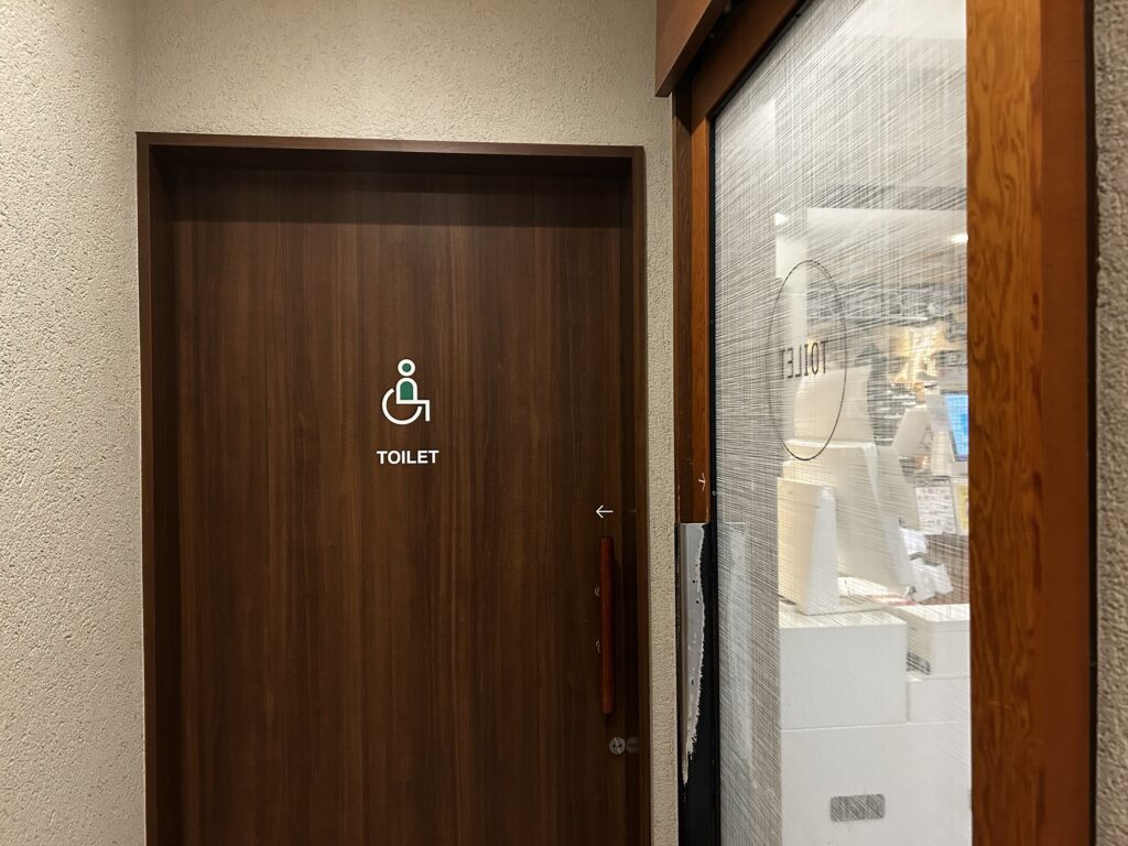 トイレ入り口