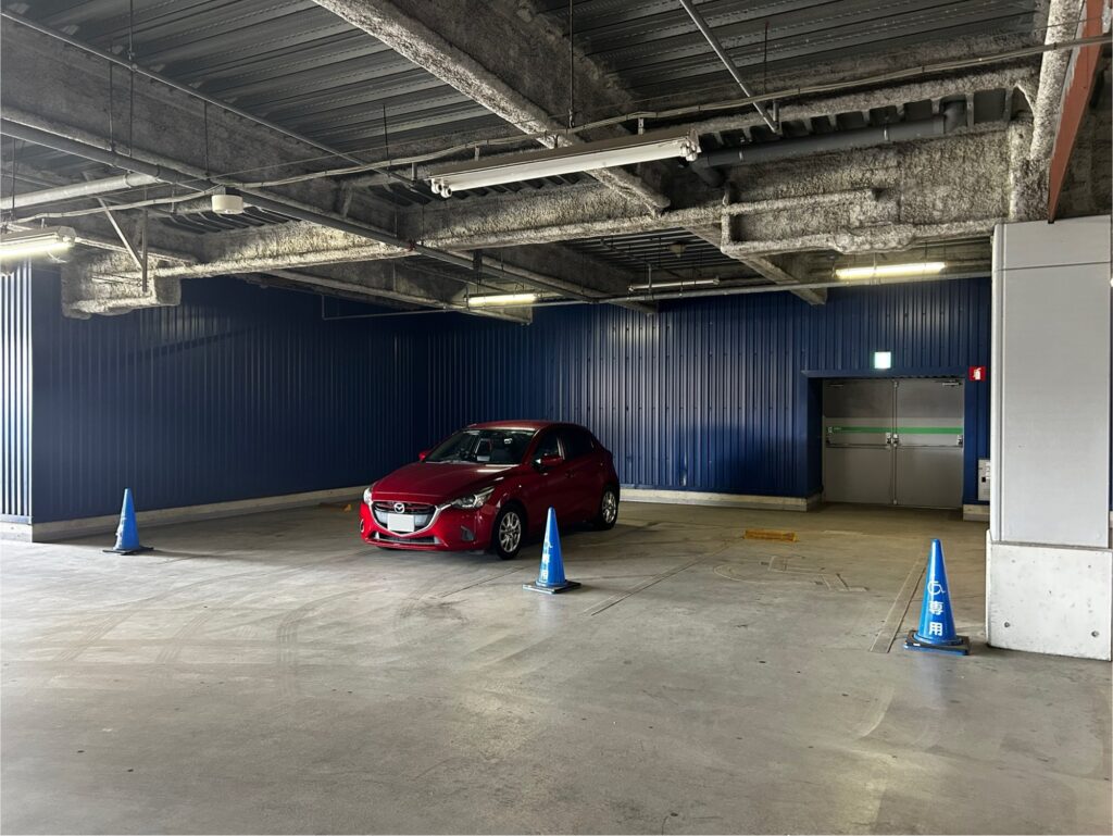3階車椅子駐車スペース