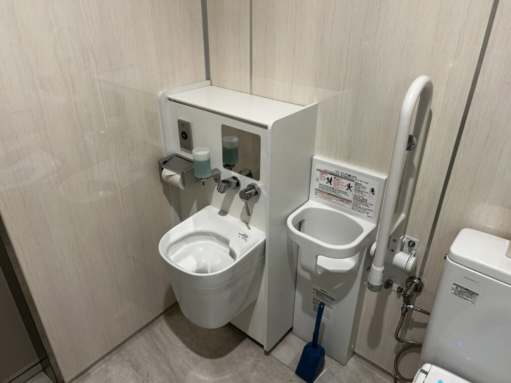 オストメイト対応