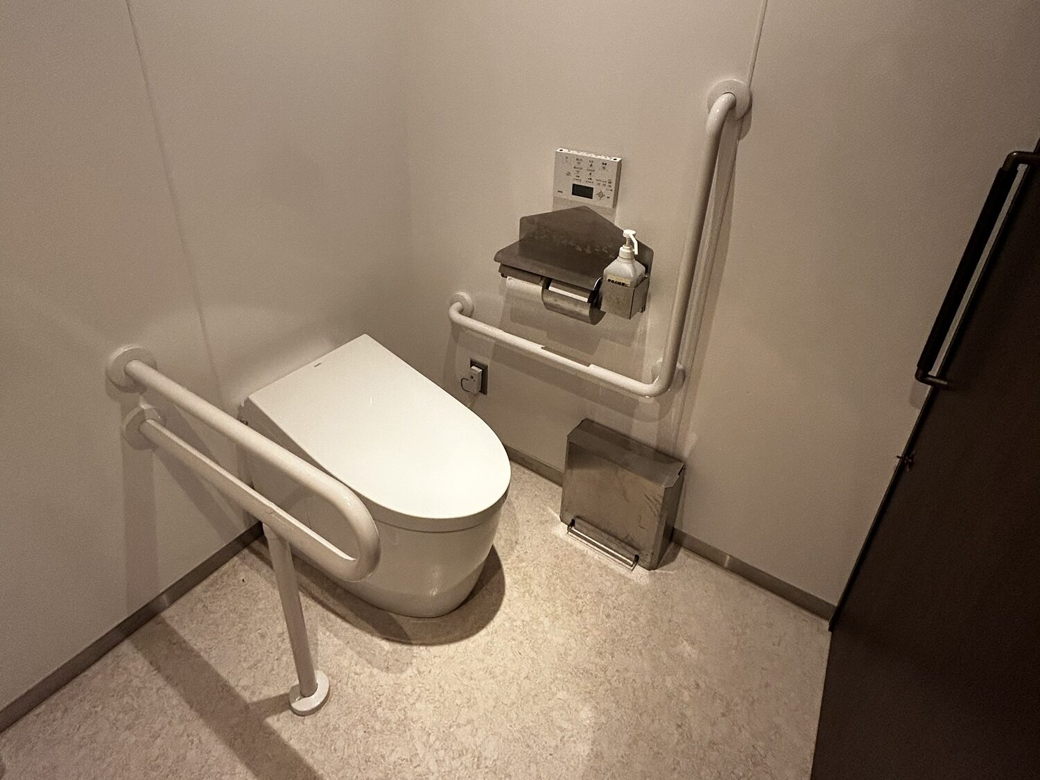 女子トイレ全体図