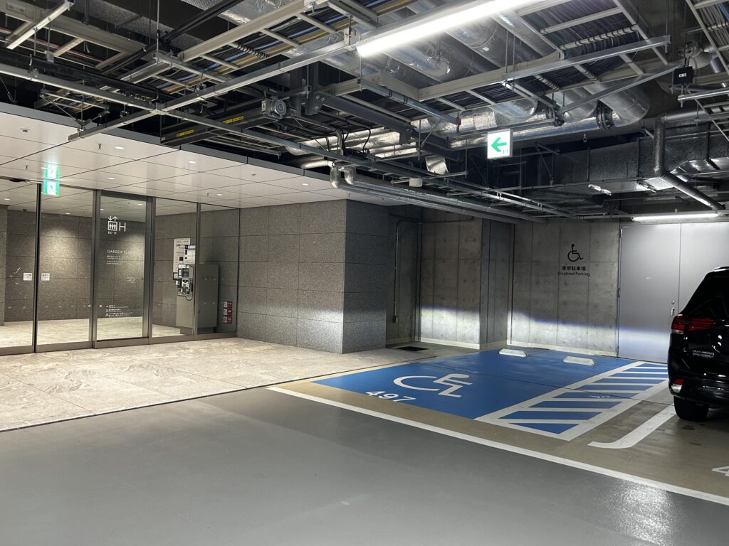 497番駐車場